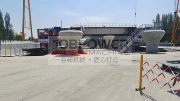 2024年江苏盐城先锋岛生态组团莲花路大桥顶推施工